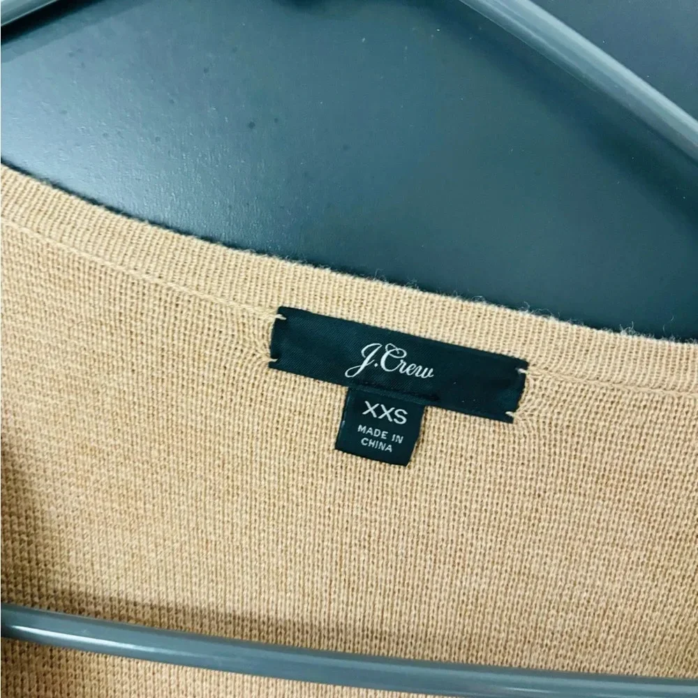 Elegant Beige Women's Sweater